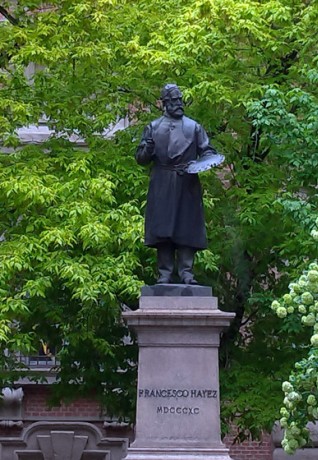 Statua di Francesco Hayez in Brera