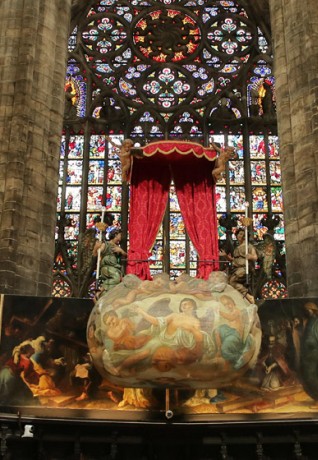 Nivola nell'abside del Duomo © Andrea Cherchi