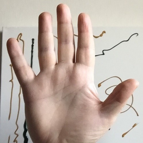 hand giving five